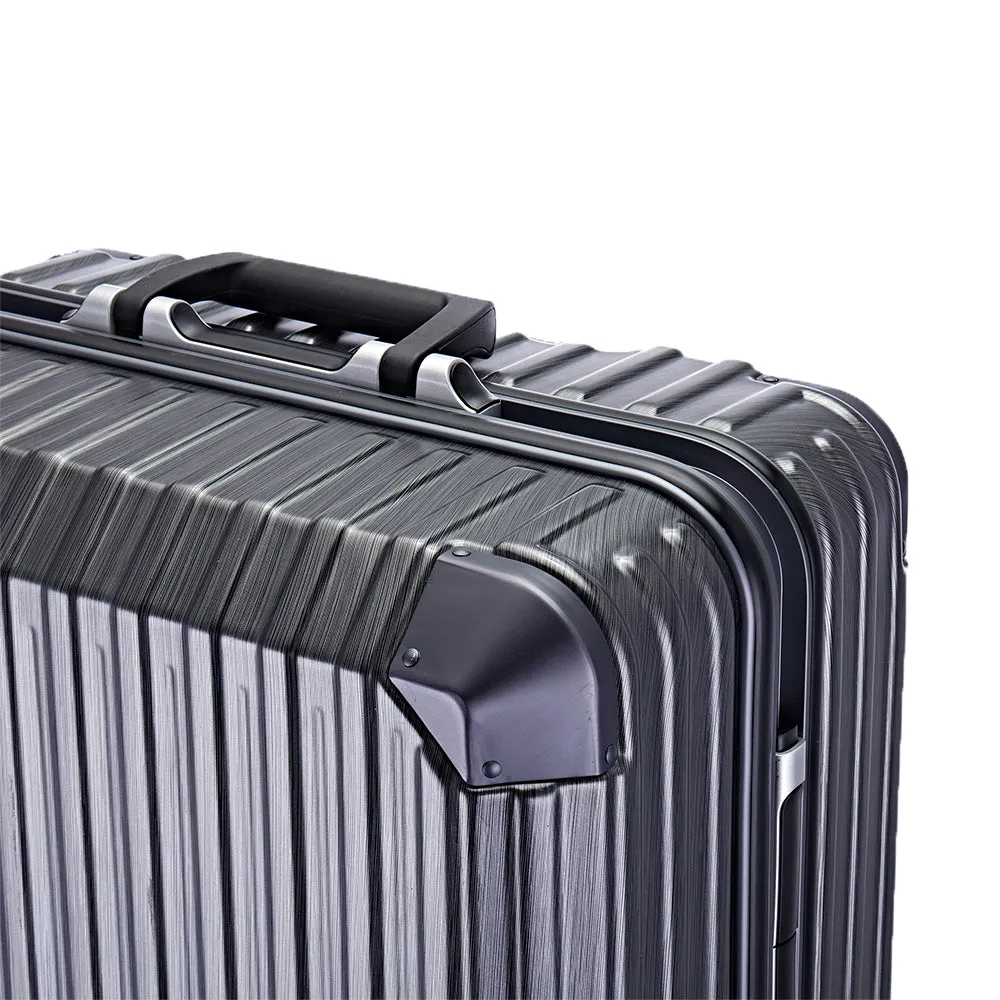 Claxton Aluminium Frame Large Spinner Luggage 28"
