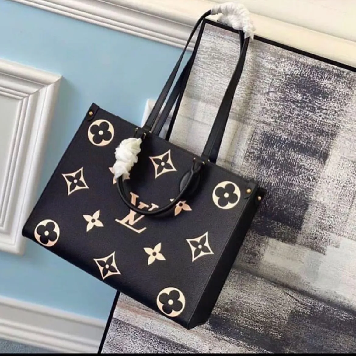Designer Tote Bags - LOV - 6030