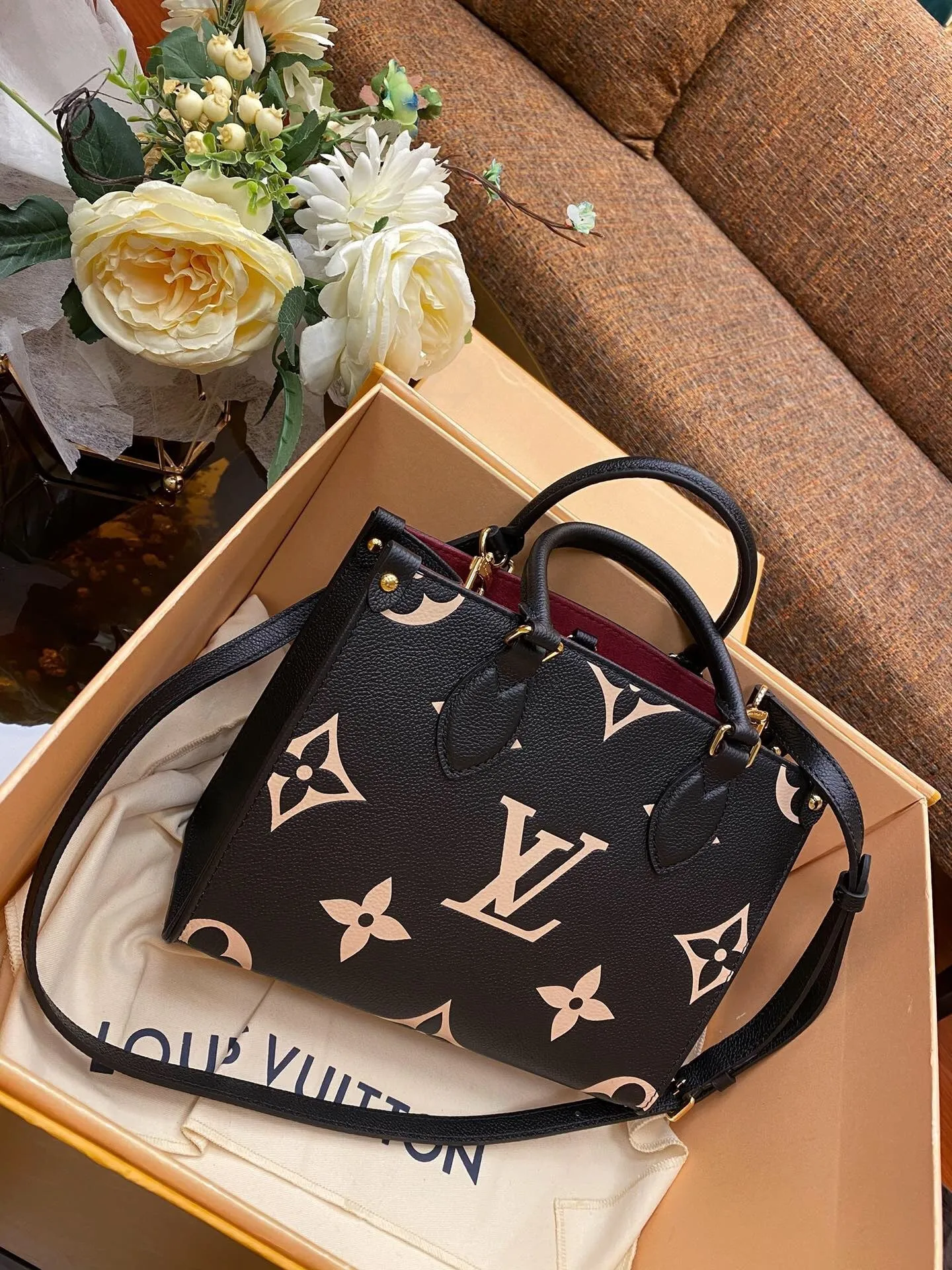Designer Totes - LOV - 6020