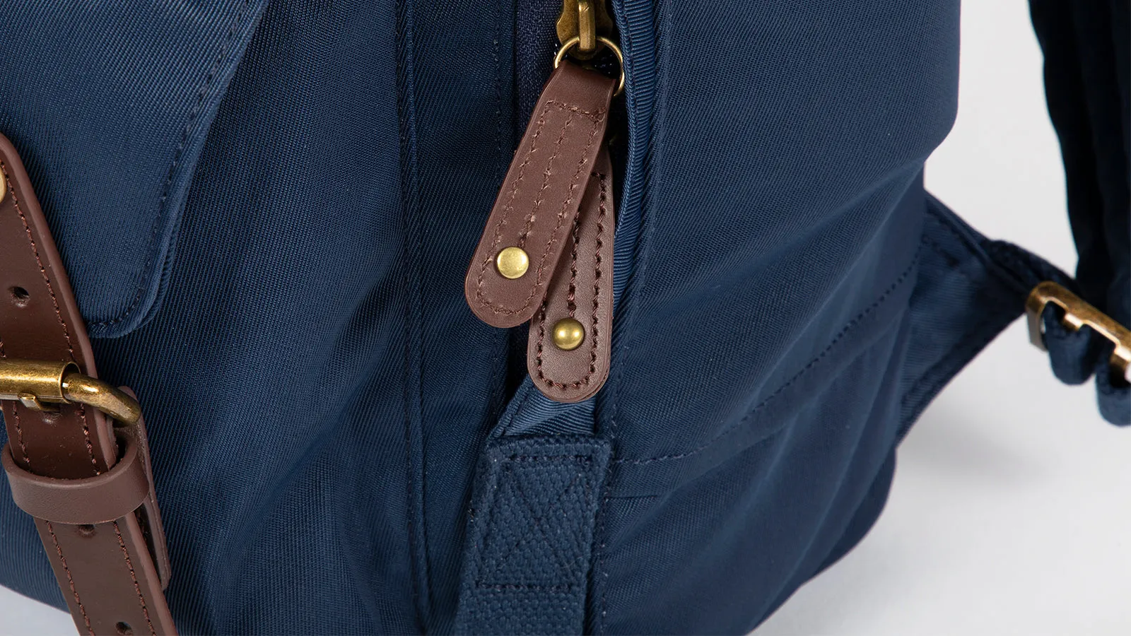 DOUGHNUT Backpack: Macaroon Classic Aquamarine