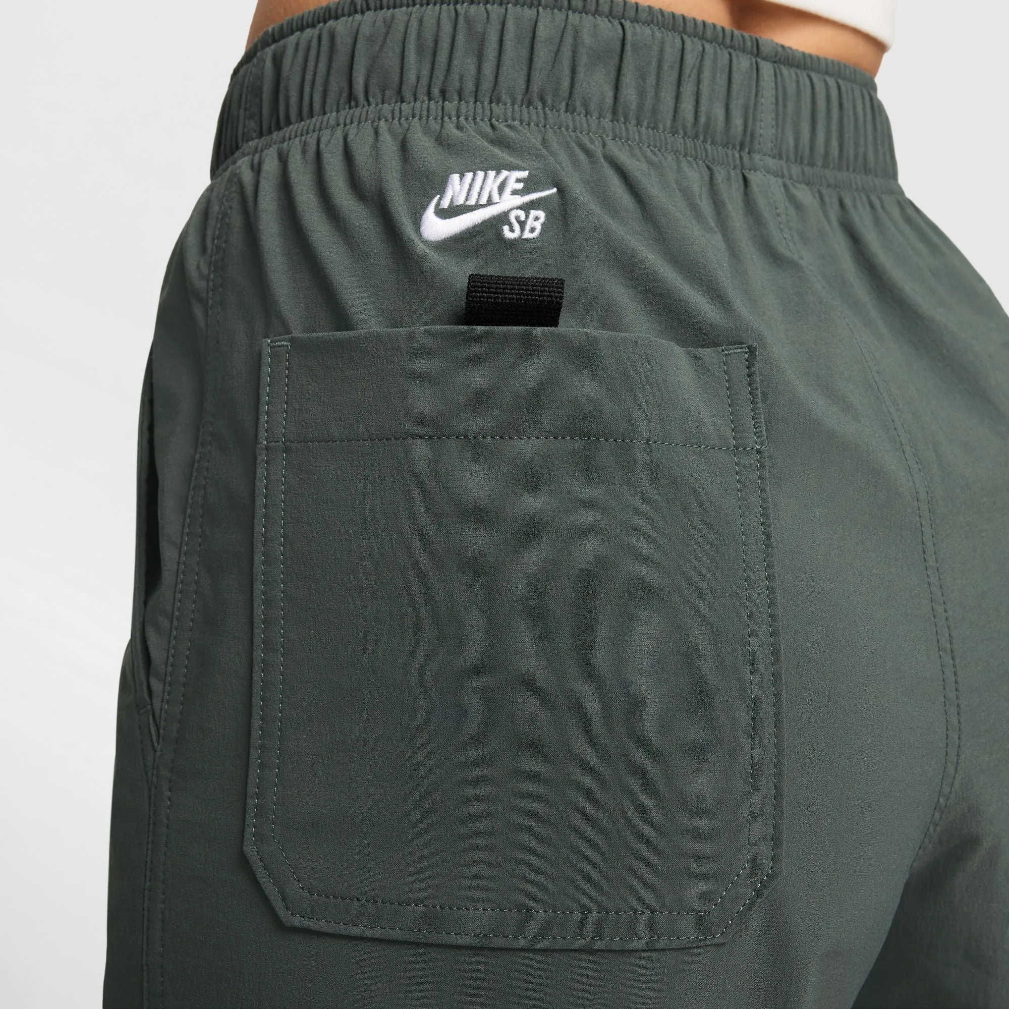 Nike SB Kearny Cargo Skate Pants (Vintage Green/White)