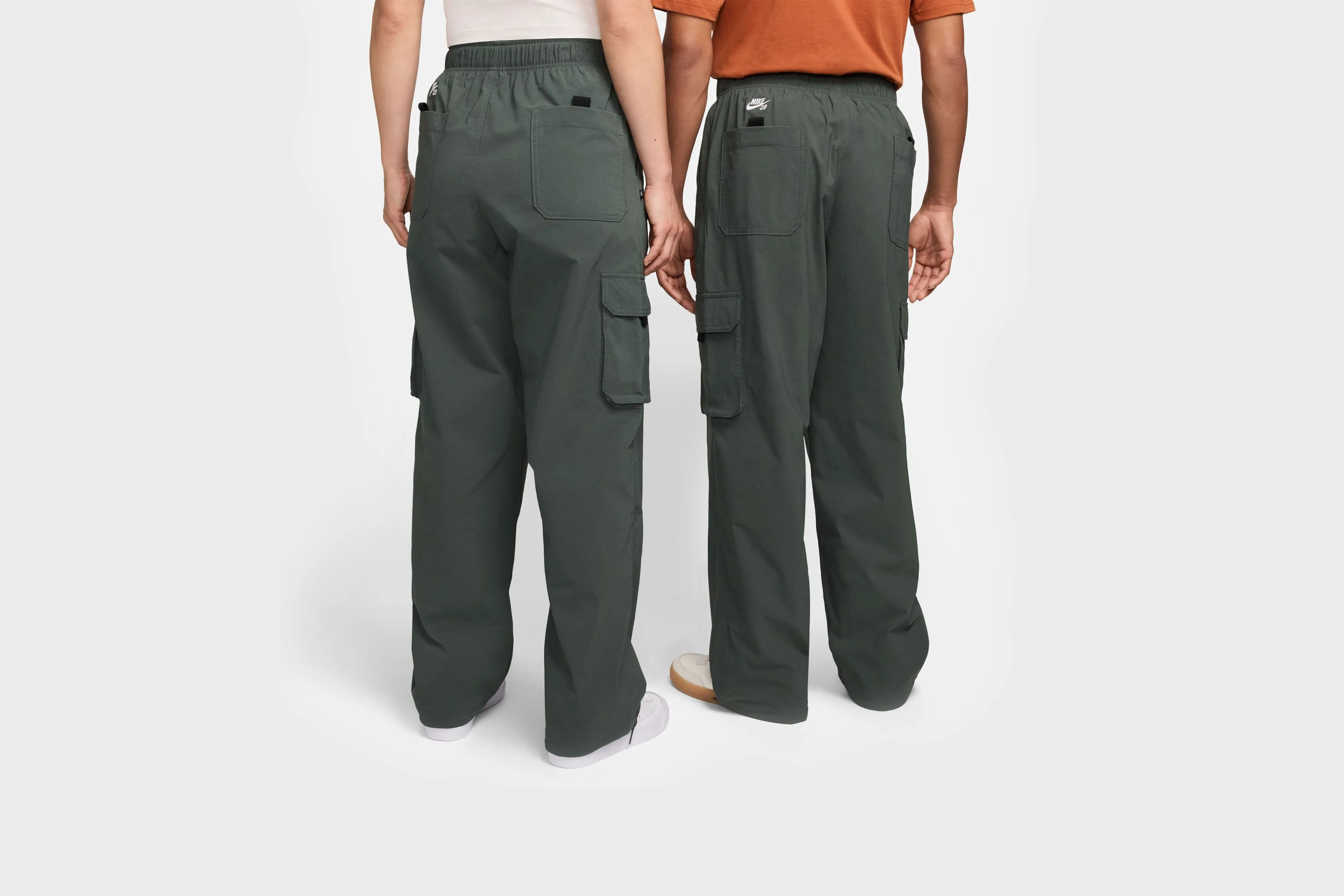Nike SB Kearny Cargo Skate Pants (Vintage Green/White)