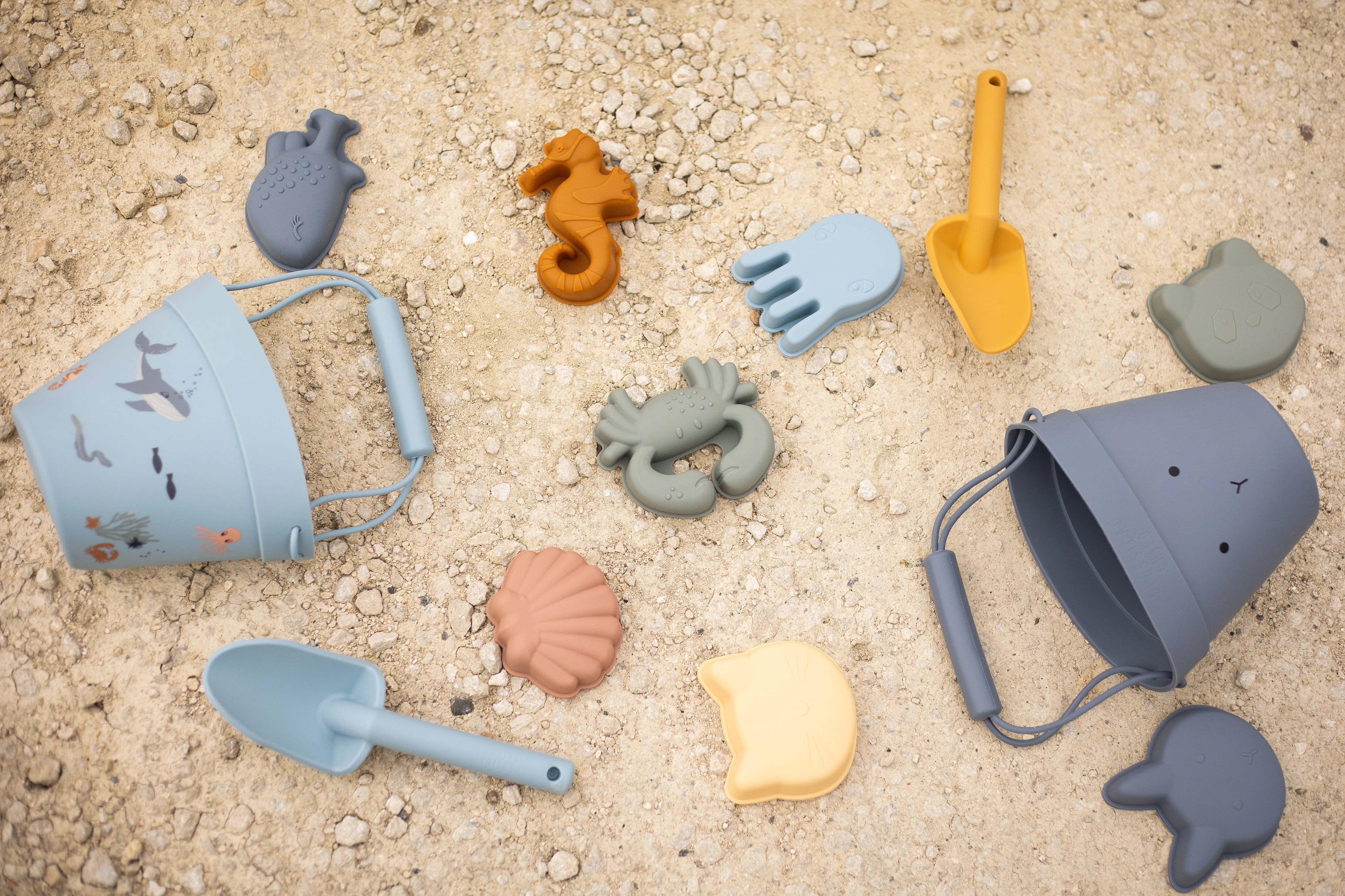 Silicone Beach Bucket & Toys Set - Sea Life